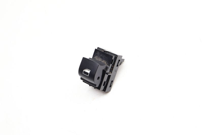 Window Switch 61319163527 — Used (SKU 658233)
