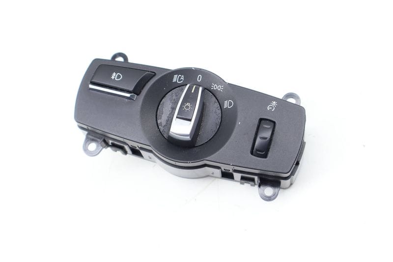 Headlight / Fog Light Switch 61319192745 — Used (SKU 687229)