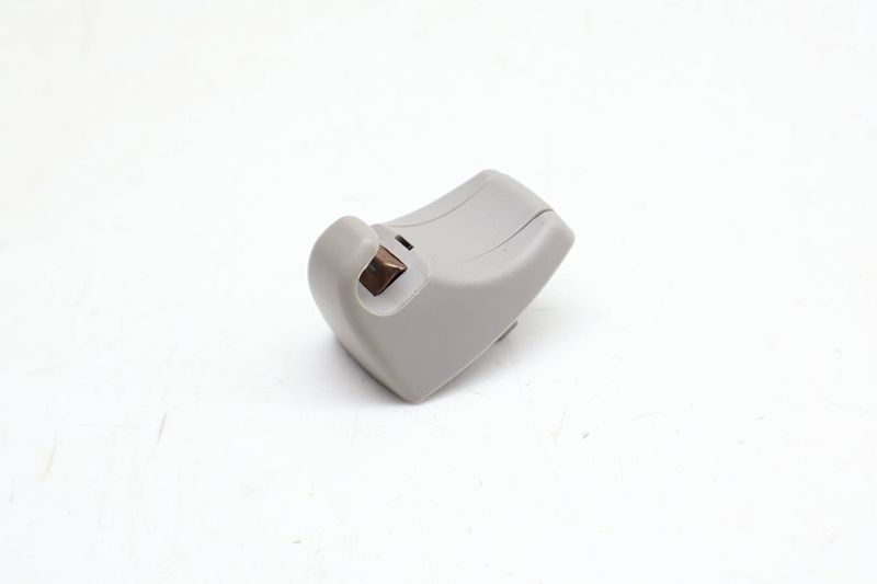 Sun Visor Clip / Bracket 51167227032 — Used (SKU 687277)