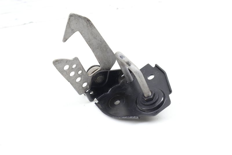 Upper Hood Latch / Lock 51237183763 — Used (SKU 687209)