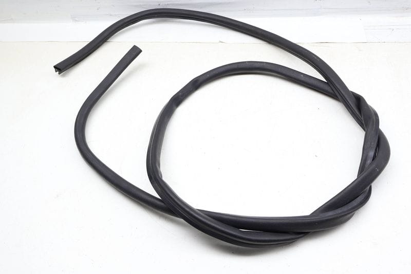 Hood Seal / Weather Stripping 51767019779 — Used (SKU 687336)