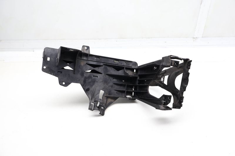 Headlight Mount / Bracket 51647200794 — Used (SKU 737188)