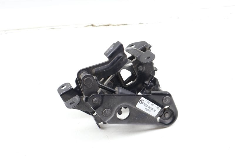 Hood Lock / Latch 51237183762 — Used (SKU 687427)