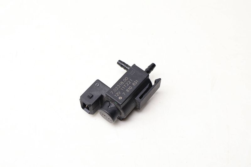 Vacuum Control Valve 11747810831 — Used (SKU 658285)