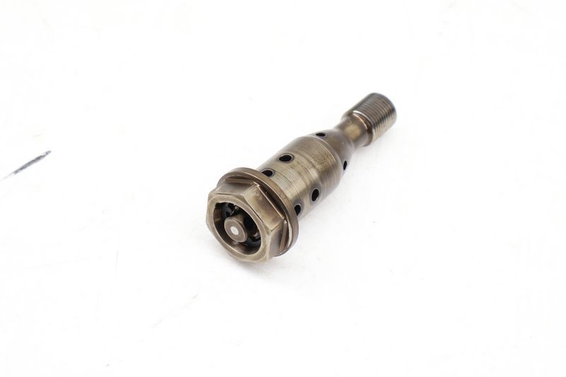Vanos Center Valve 11367583820 — Used (SKU 658367)