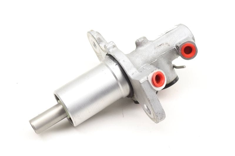 Brake Master Cylinder 34336796729 — Used (SKU 583381)