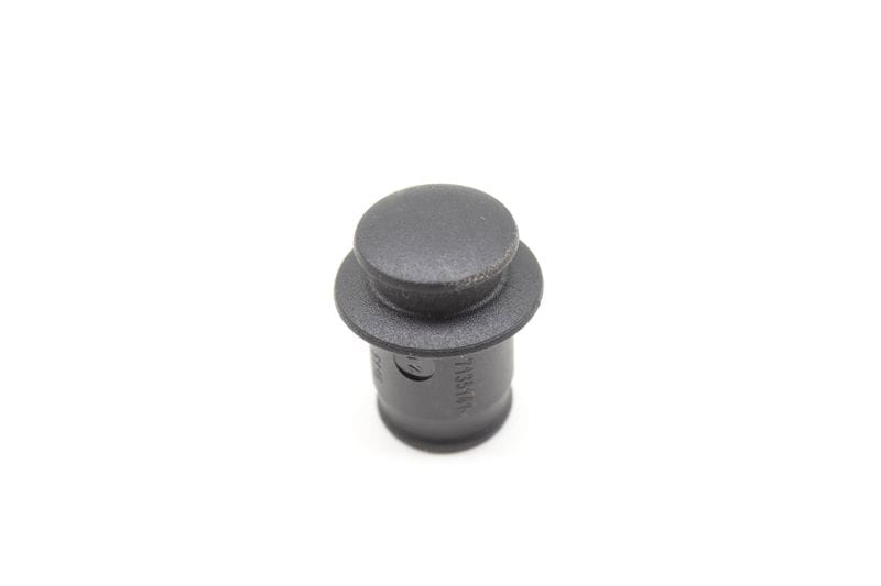 Cigarette Lighter Socket Plug 51167135141 — Used (SKU 583075)