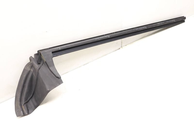 Door Inner Seal 51337221177 — Used (SKU 486594)