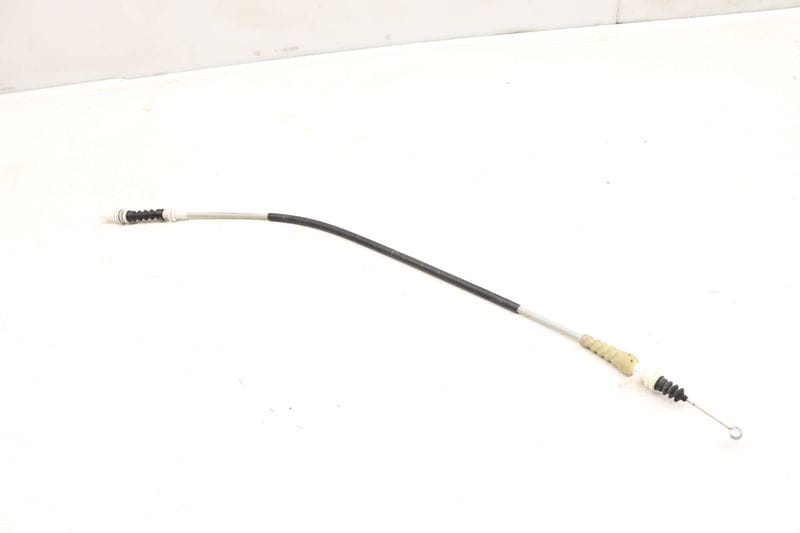 Exterior Door Handle Release / Bowden Cable 51217297439 — Used (SKU 486526)