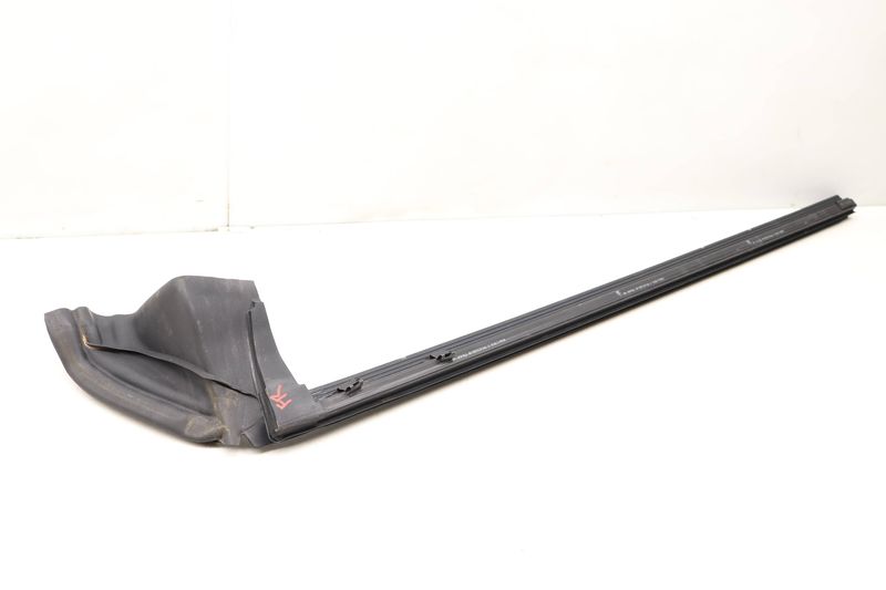Door Inner Seal 51337221178 — Used (SKU 486595)
