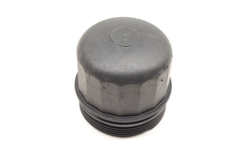 Engine Oil Filter Cover / Cap 11427615389 — Used (SKU 431680)