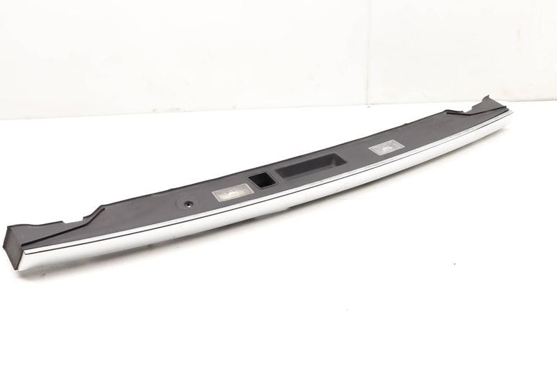 Trunk Lid Molding / Grip Trim 51137200035 — Used (SKU 431391)