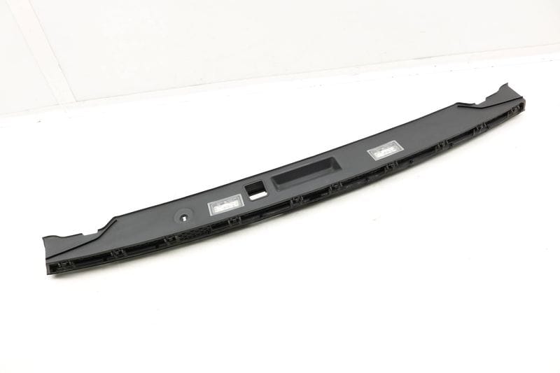 Trunk Lid Molding / Grip Trim 51137200035 — Used (SKU 376293)