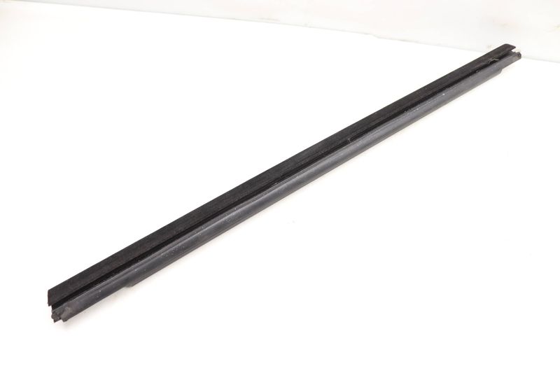 Door Seal / Weather Stripping (INNER) 51337178003 — Used (SKU 494860)