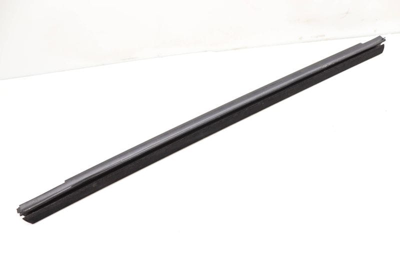 Door Seal / Weather Stripping (INNER) 51337178004 — Used (SKU 494861)