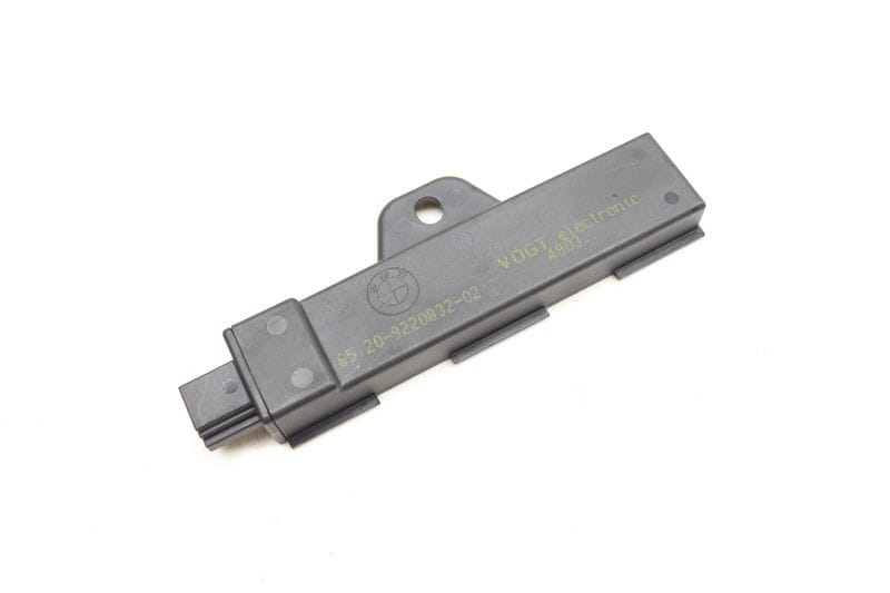 Keyless Entry Antenna 65209220832 — Used (SKU 494788)