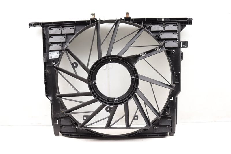 Radiator Electric Cooling Fan Housing 17117575258 — Used (SKU 494996)