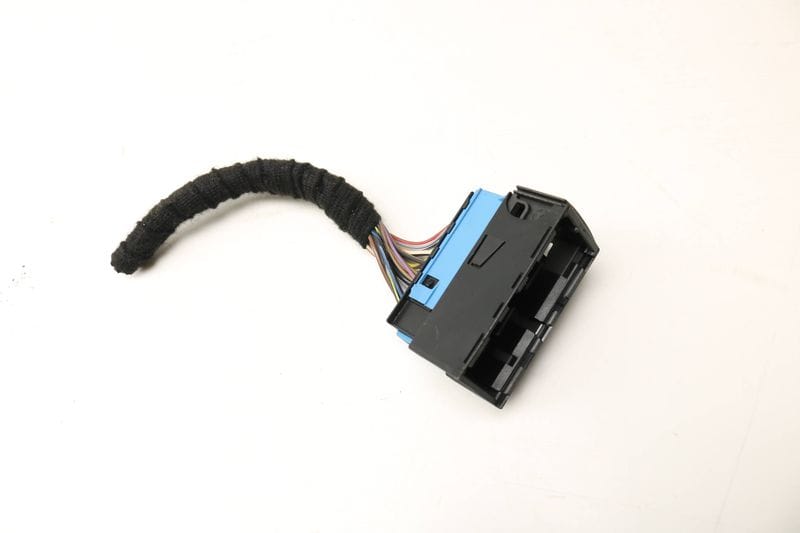 Door Wiring Harness Connector / Pigtail 61139147289 — Used (SKU 412266)