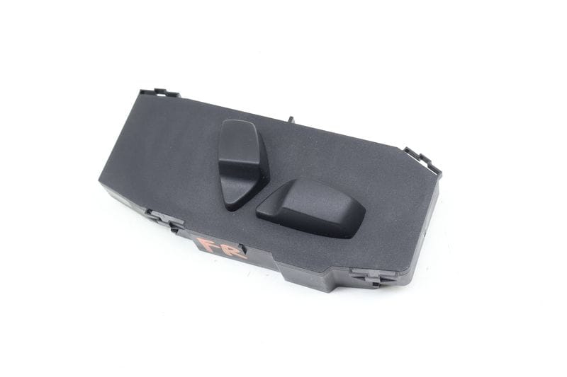 Seat Adjustment Switch 61319265262 — Used (SKU 685811)