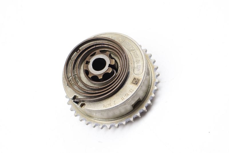 Intake Cam / Camshaft Adjuster Unit (INLET) 11367583207 — Used (SKU 686010)