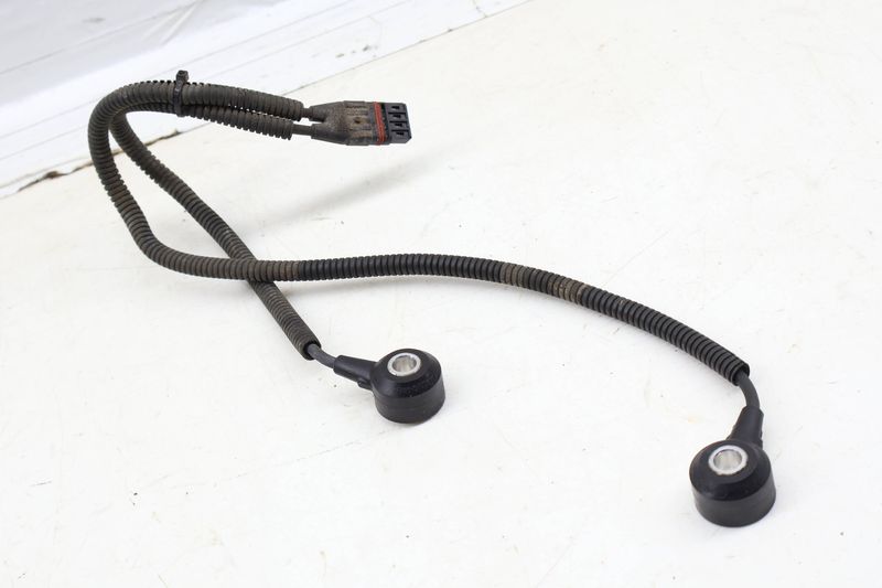 Knock Sensor 13627566786 — Used (SKU 686111)