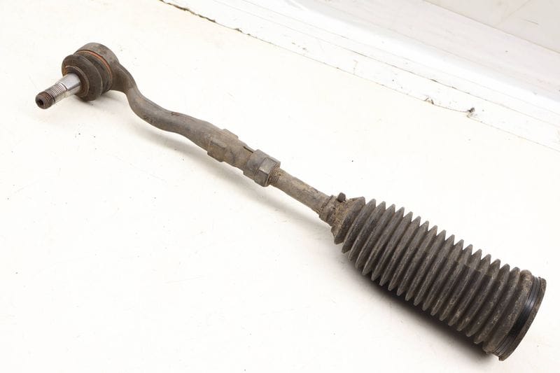 Steering Tie Rod w/ Boot — Used (SKU 686062)
