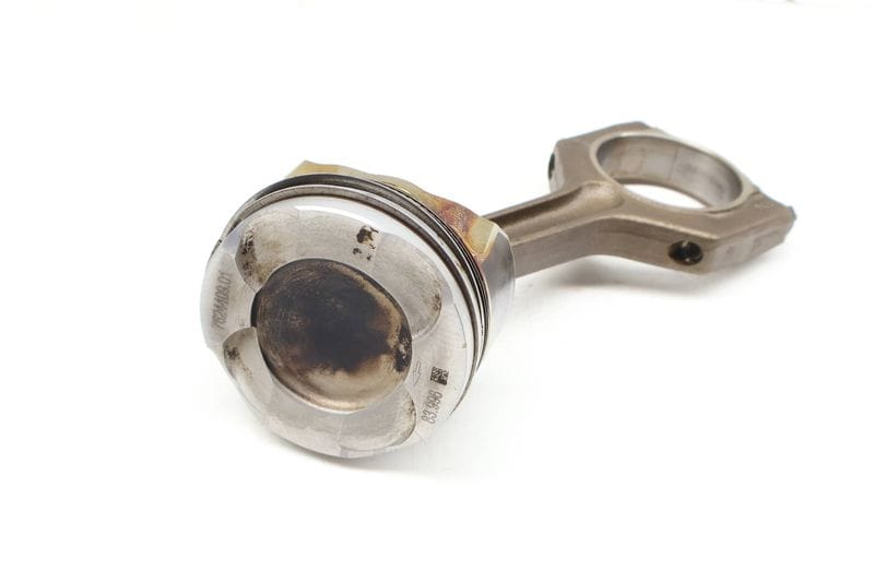 Piston w/ Connecting Rod 11247624409 — Used (SKU 686025)