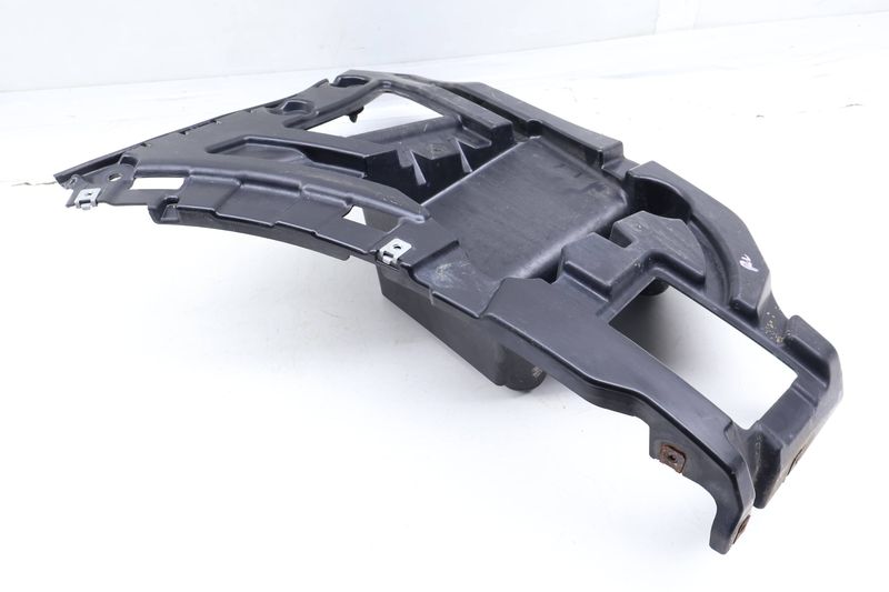 Bumper Mount / Bracket 51127210077 — Used (SKU 686084)