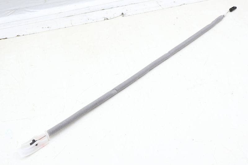 Door Handle Release / Bowden Cable 51227205900 — Used (SKU 686001)
