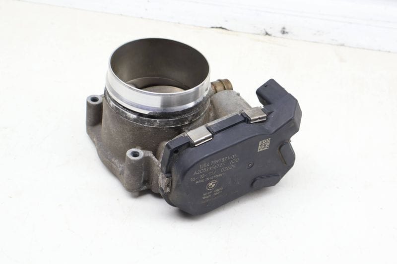 Throttle Body 13547597871 — Used (SKU 686007)
