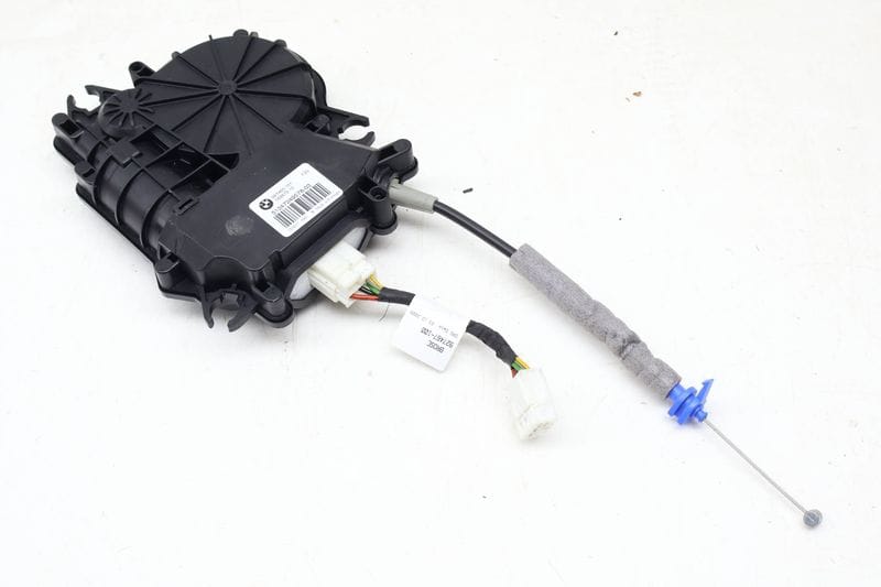 Trunk Lid Lock Motor 51247249578 — Used (SKU 685996)