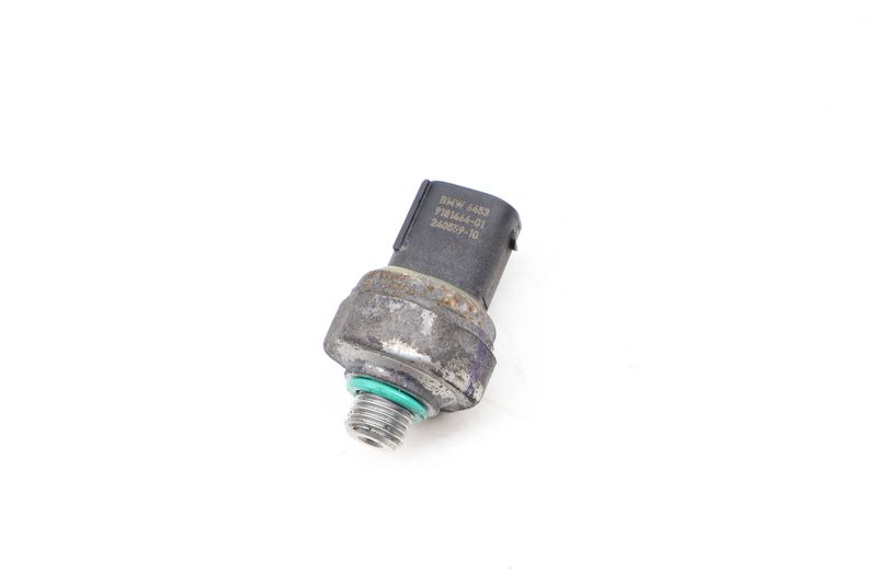 AC Pressure Sensor / Switch 64539181464 — Used (SKU 660462)