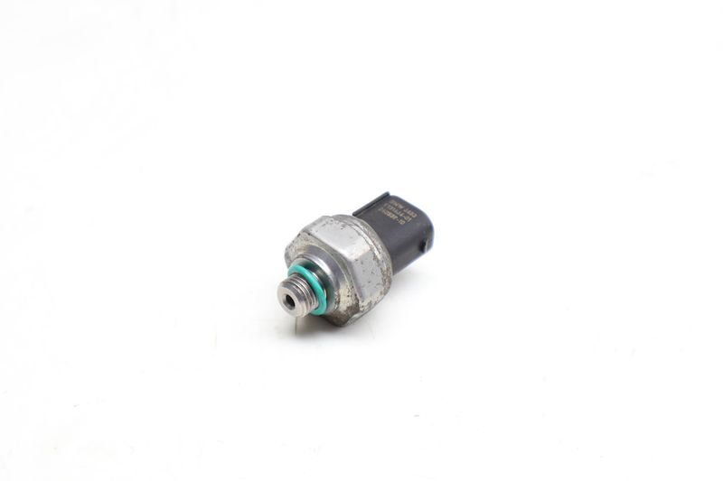 AC Pressure Sensor / Switch 64539181464 — Used (SKU 704774)