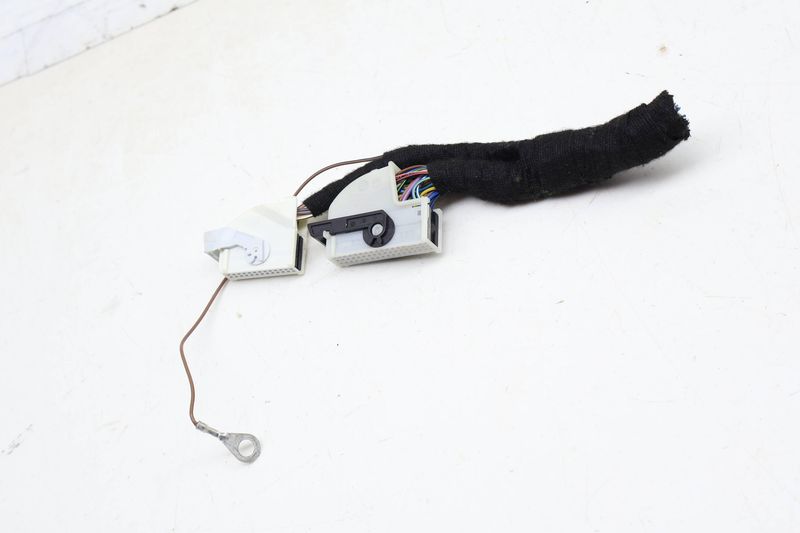 Air Bag Control Module Wiring Harness Connector / Pigtail Set — Used (SKU 704637)