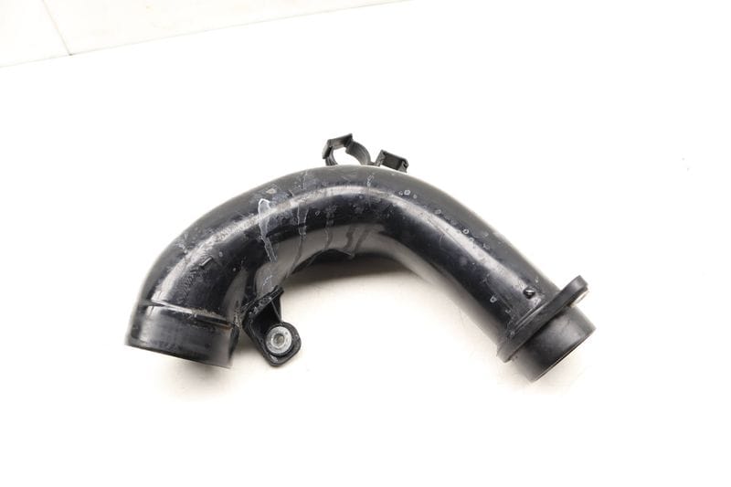 Air Intake Duct / Tube 13717583715 — Used (SKU 488044)