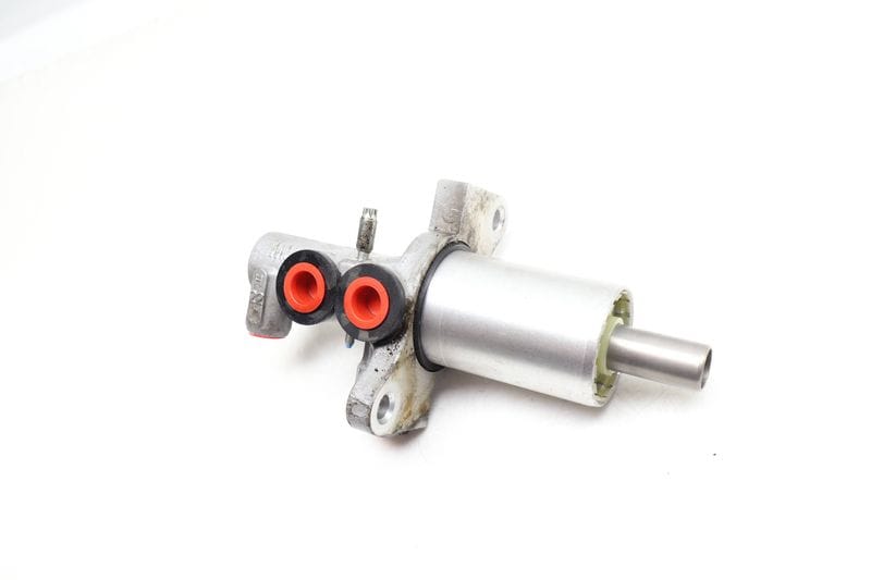 Brake Master Cylinder 34336772930 — Used (SKU 660151)