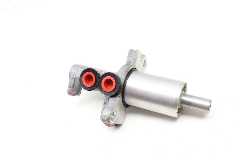 Brake Master Cylinder 34336772930 — Used (SKU 699005)