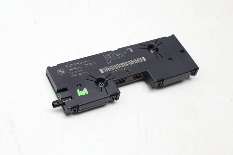 Diversity Antenna Amplifier 65209193849 — Used (SKU 704619)