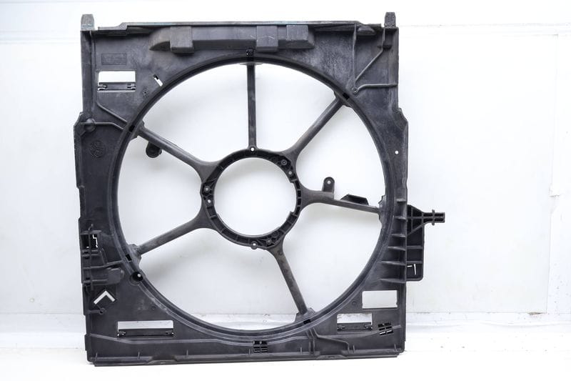 Electric Cooling Fan Housing / Shroud 17427629131 — Used (SKU 660250)