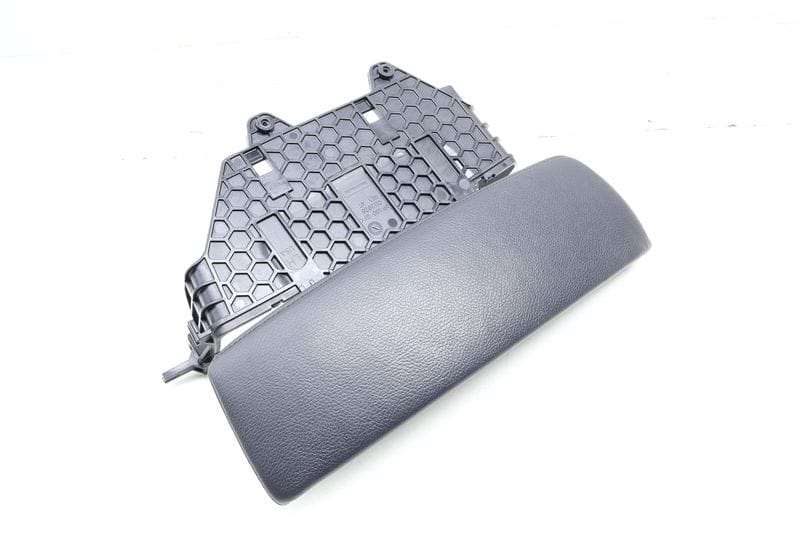 Console Armrest / Arm Rest 51166973461 — Used (SKU 704502)