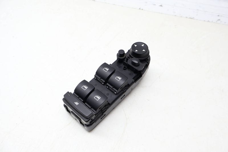 Master Window Switch 61319218044 — Used (SKU 704551)