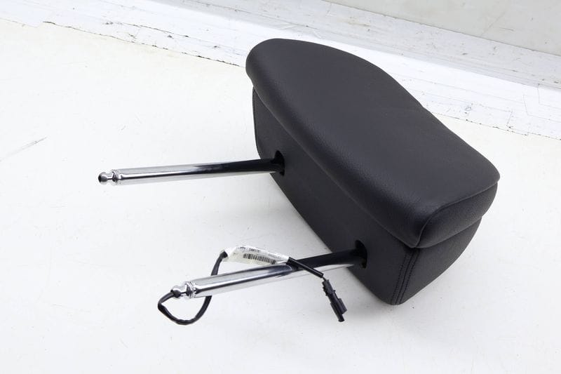 Headrest / Head Rest 52107269224 — Used (SKU 704632)