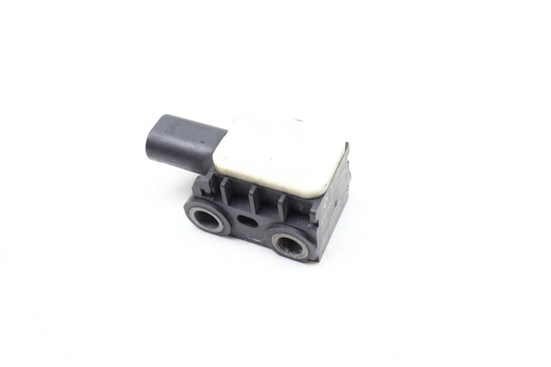 Impact / Crash Sensor 65779152262 — Used (SKU 660323)