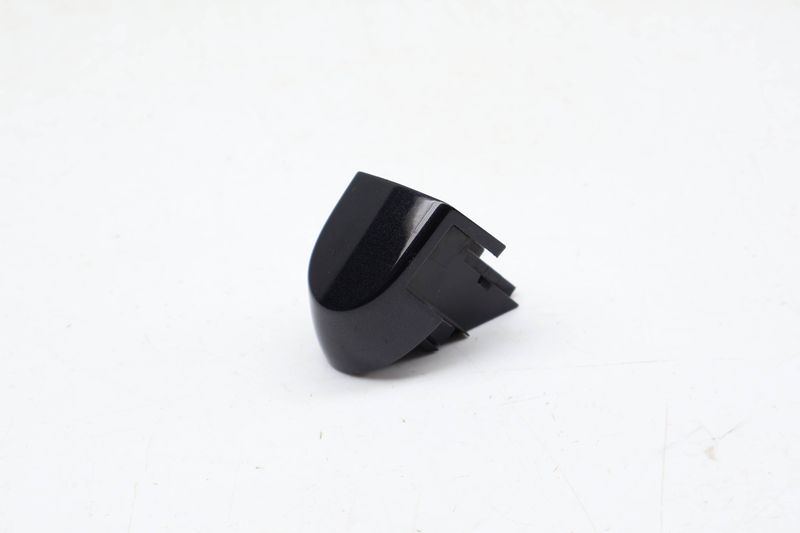 Exterior Door Handle Cylinder Cap 51217162434 — Used (SKU 704650)
