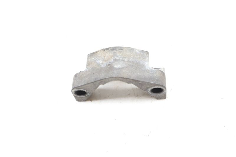 Fuel Injector Bracket / Flange 13537792722 — Used (SKU 660282)