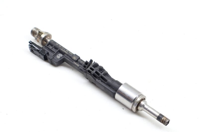 Fuel Injector (EU5) 13647597870 — Used (SKU 704758)
