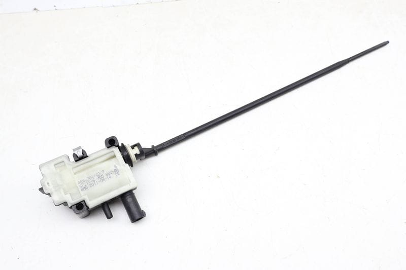 Gas / Fuel Door Lock Actuator 67116985882 — Used (SKU 698777)