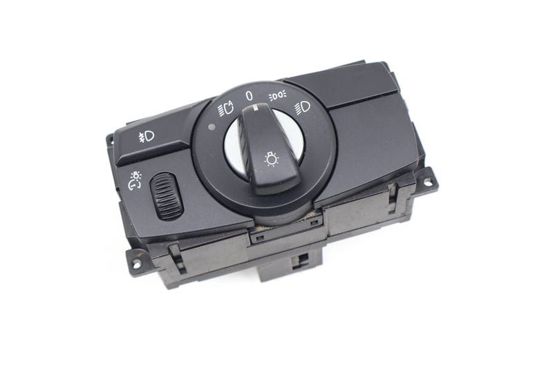 Headlight / Fog Light Switch 61319134728 — Used (SKU 698783)