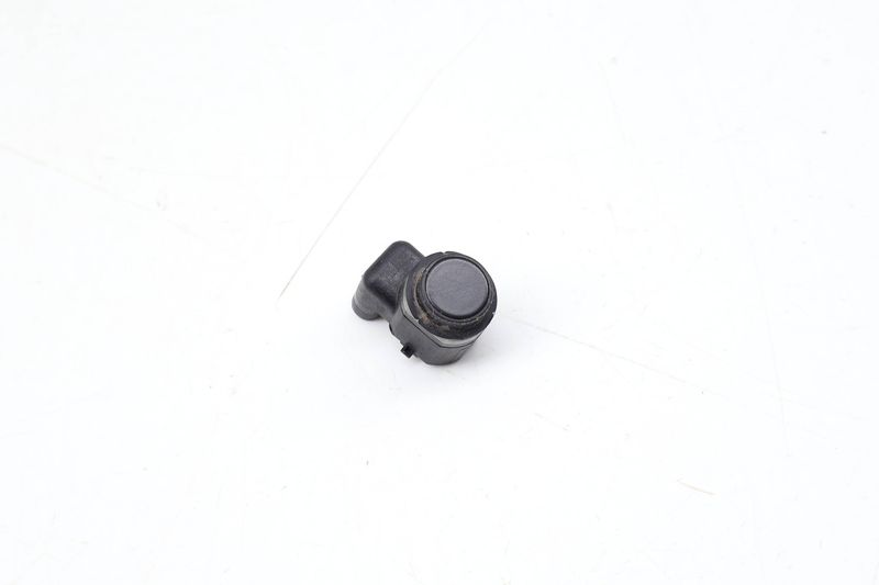 PDC / Park Distance / Assist Sensor 66209231287 — Used (SKU 704571)