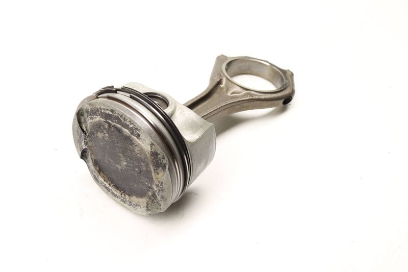 Piston w/ Connecting Rod 11247565233 — Used (SKU 449398)
